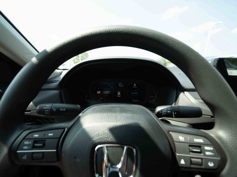 New 2025 Honda Accord LX image 15