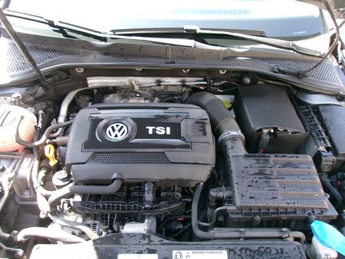 Used 2017 Volkswagen Golf Alltrack SE image 9