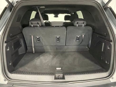 Used 2025 Chevrolet Traverse LT w/ LPO, Floor Liner Package AWD/4WD image 5