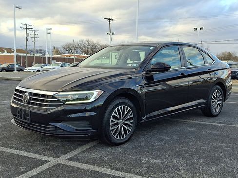Used 2019 Volkswagen Jetta SEL image 3