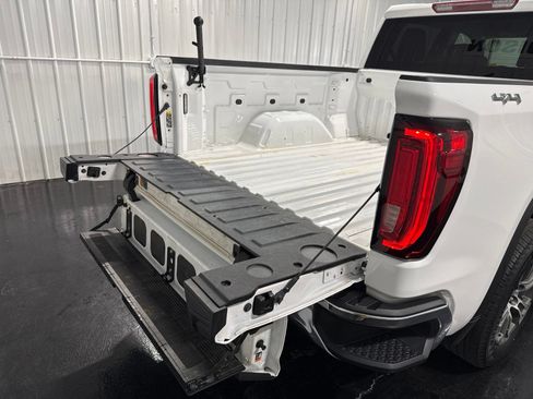 Used 2024 GMC Sierra 1500 SLT AWD/4WD image 43