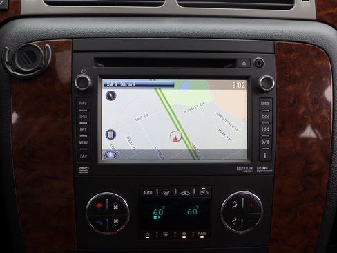 Used 2013 Chevrolet Avalanche LTZ image 34