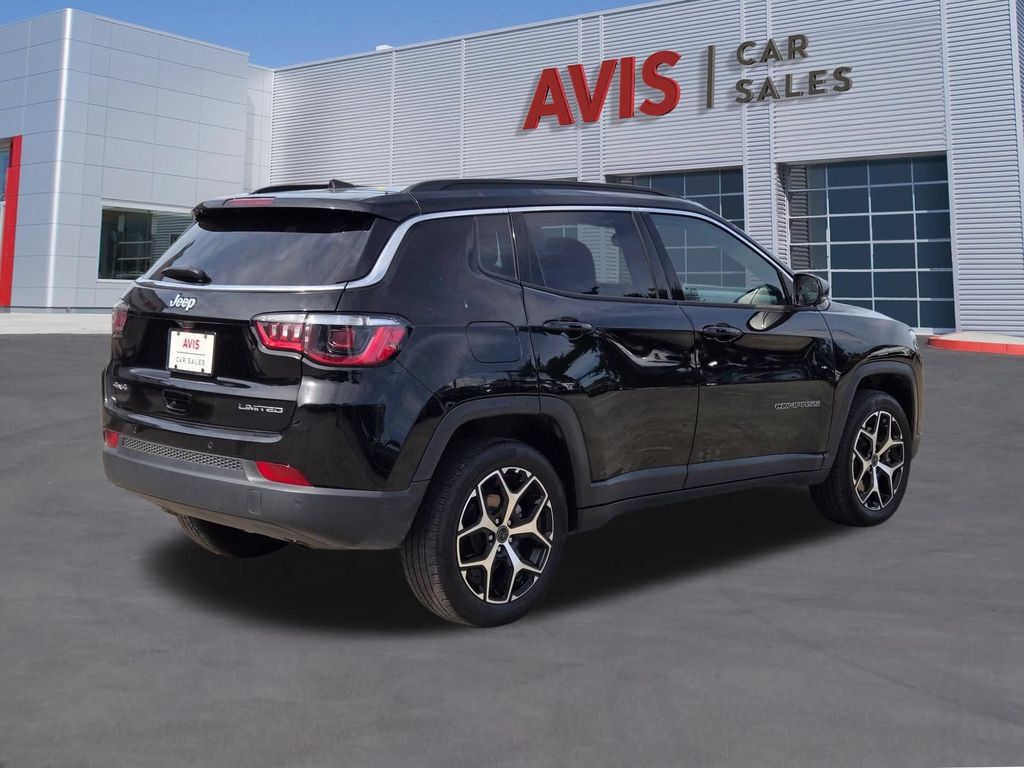 Used 2025 Jeep Compass Limited AWD/4WD image 6