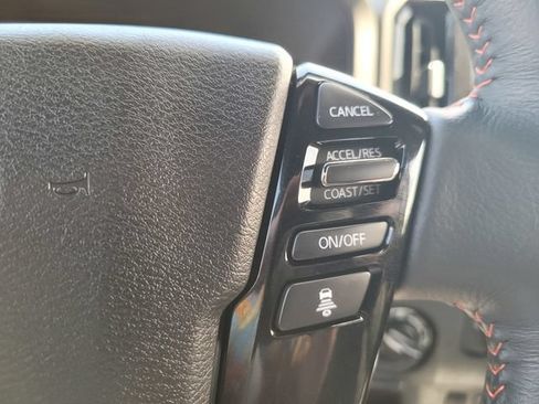 Used 2025 Nissan Frontier PRO-4X w/ Interior Protection Package AWD/4WD image 26