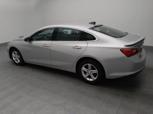 Used 2021 Chevrolet Malibu LS FWD image 3