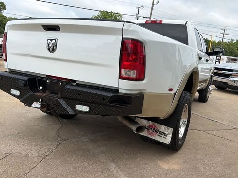 Used 2014 RAM 3500 Tradesman w/ Chrome Appearance Group AWD/4WD image 3
