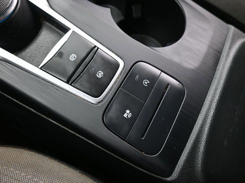 Certified 2022 Ford Escape SE w/ Convenience Package image 19