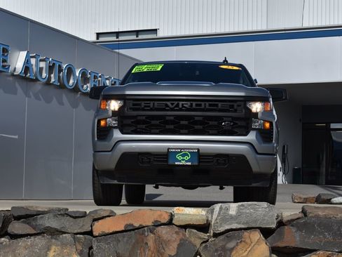 Certified 2025 Chevrolet Silverado 1500 Custom image 3