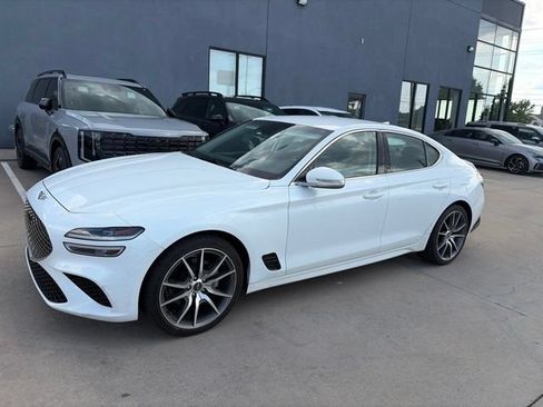 Used 2023 Genesis G70 2.0T AWD/4WD image 4