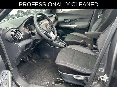 Used 2019 Nissan Kicks SV w/ Exterior Electronics Package FWD image 8