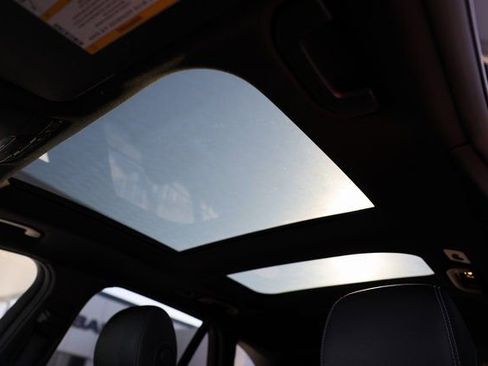 Used 2022 Mercedes-Benz GLC 300 4MATIC image 40