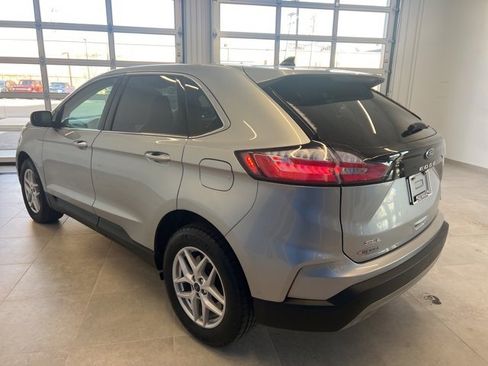 Used 2022 Ford Edge SEL w/ Convenience Package image 6
