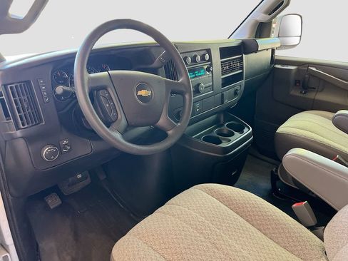 Used 2022 Chevrolet Express 2500 LS w/ Driver Convenience Package RWD image 9