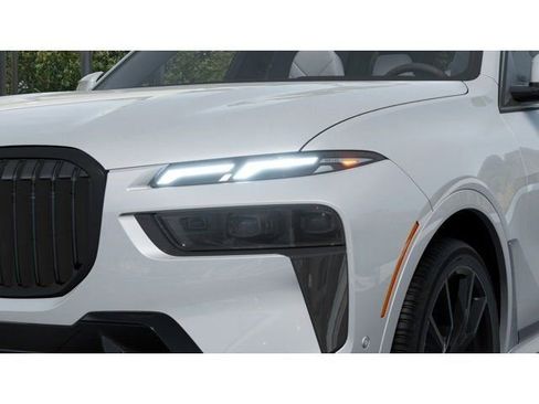 New 2027 BMW X7 xDrive40i w/ Executive Package AWD/4WD image 6