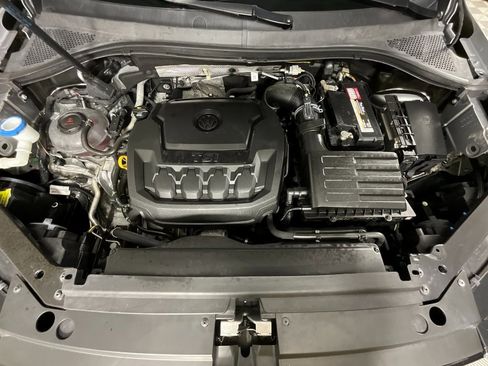 Used 2019 Volkswagen Tiguan SE image 28