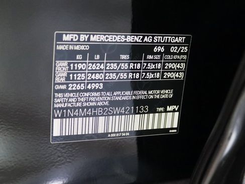 Certified 2025 Mercedes-Benz GLB 250 4MATIC image 35