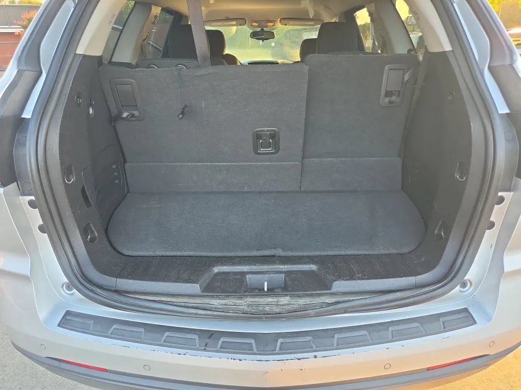 Used 2014 Chevrolet Traverse LT FWD image 31