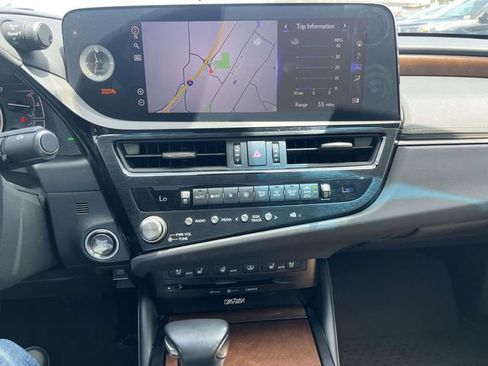 Used 2022 Lexus ES 350 Ultra Luxury FWD image 16