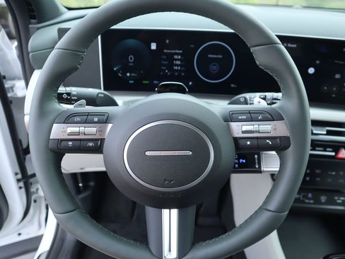 New 2026 Hyundai Tucson Limited AWD/4WD image 3
