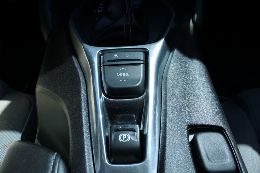 Used 2016 Chevrolet Camaro LT RWD image 25