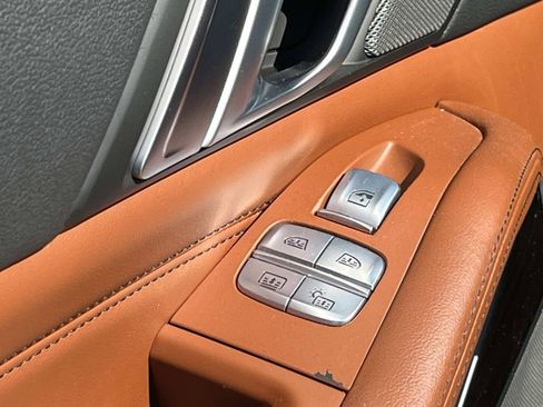 Used 2020 BMW X7 M50i w/ Luxury Seating Package AWD/4WD image 23