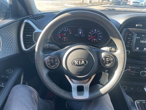 Used 2020 Kia Soul LX image 23