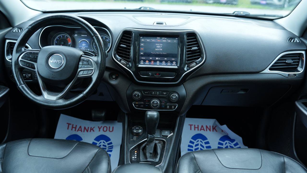 Used 2019 Jeep Cherokee Limited AWD/4WD image 12