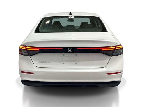 Used 2025 Honda Accord SE image 3