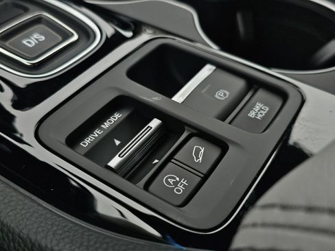 New 2025 Honda Pilot EX-L image 32