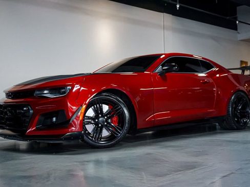 Used 2021 Chevrolet Camaro ZL1 image 1