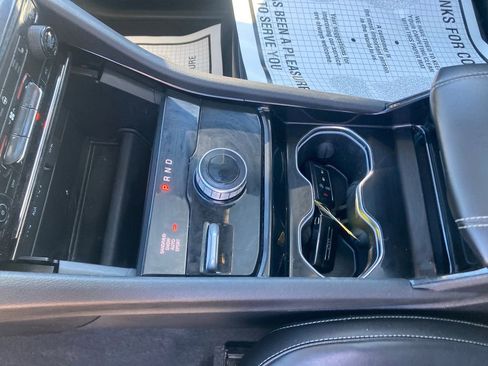 Used 2023 Jeep Grand Cherokee Limited image 34