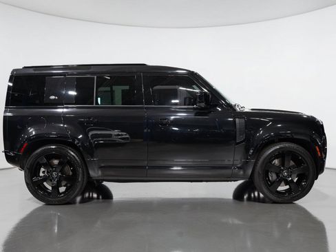 Used 2023 Land Rover Defender 110 X-Dynamic SE AWD/4WD image 3