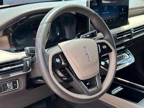 Used 2023 Lincoln Corsair Reserve FWD image 14