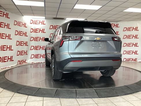 Used 2026 Chevrolet Equinox LT FWD image 5