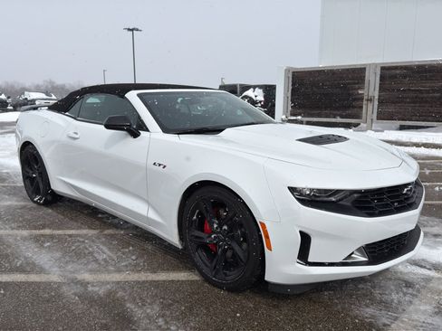 Used 2023 Chevrolet Camaro LT w/ RS Package image 8