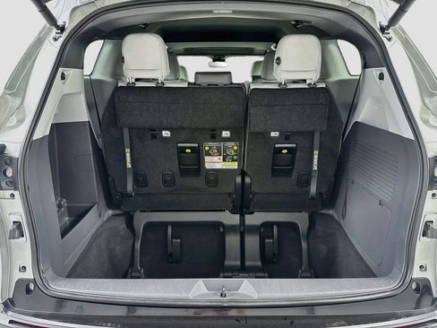 Used 2024 Toyota Sienna XSE AWD/4WD image 27