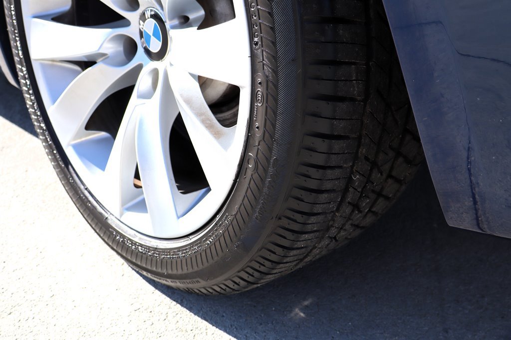 Used 2010 BMW 650i Convertible RWD image 19