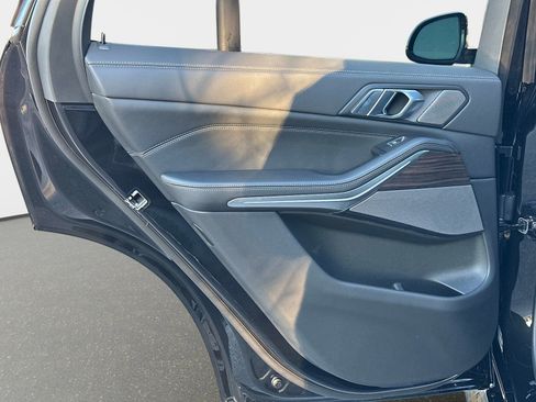 New 2026 BMW X5 xDrive40i w/ M Sport Package image 11