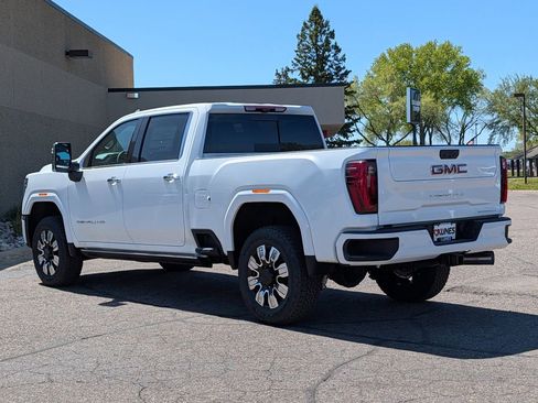 New 2026 GMC Sierra 3500 Denali w/ Denali Reserve Package AWD/4WD image 9