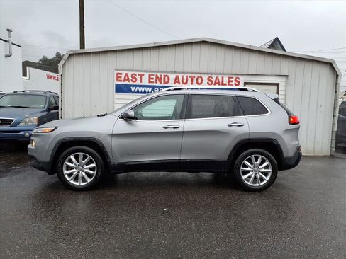 Used 2016 Jeep Cherokee Limited image 2