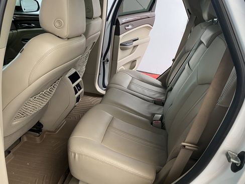 Used 2015 Cadillac SRX Luxury w/ Driver Awareness Package image 18