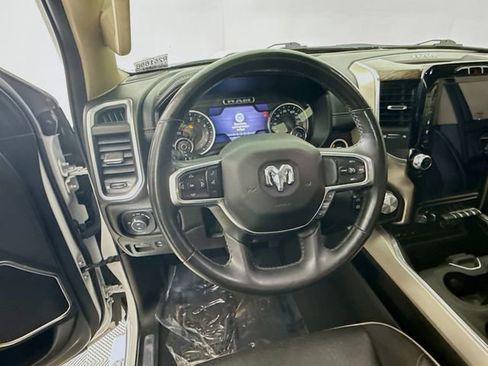 Used 2019 RAM 1500 Laramie image 11