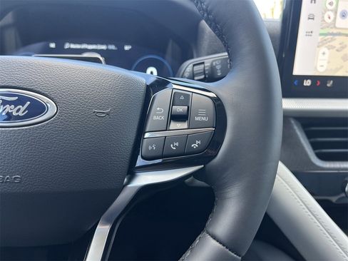 New 2026 Ford Explorer Platinum w/ LUX Leather Package image 9