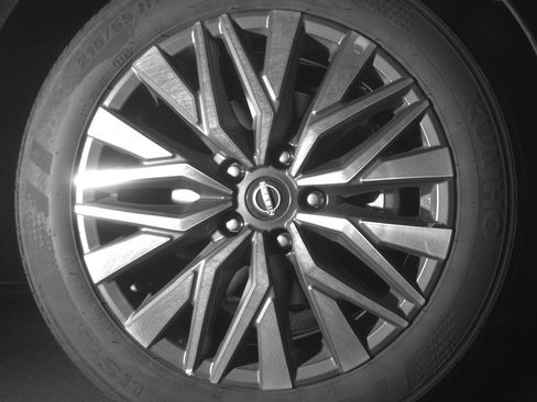 Used 2025 Nissan Altima 2.5 SV image 13