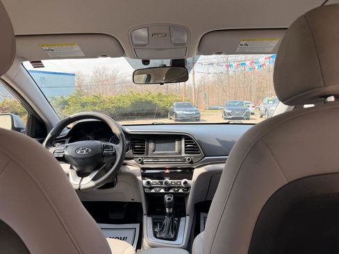 Used 2020 Hyundai Elantra SE w/ Convenience Package (C2) image 26