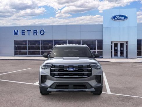 New 2026 Ford Explorer Active AWD/4WD image 7