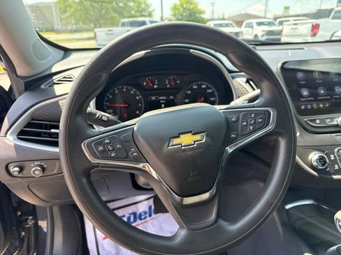 Used 2023 Chevrolet Malibu LT w/ Driver Confidence Package FWD image 17