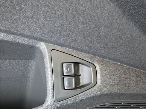 Used 2024 Volkswagen Jetta SE FWD image 32