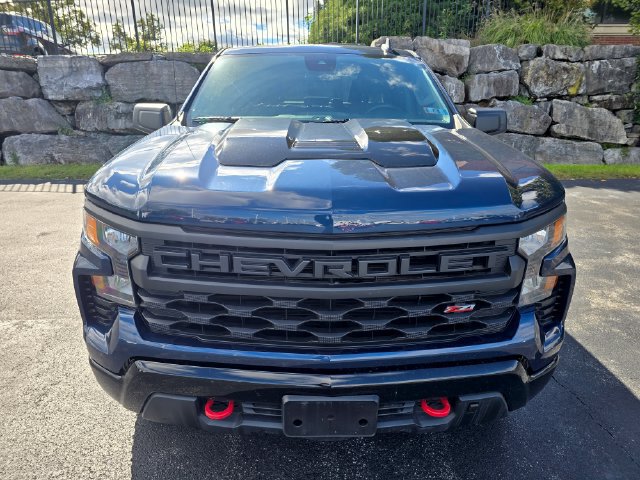 Used 2023 Chevrolet Silverado 1500 Custom Trail Boss w/ LPO, Dark Essentials Package AWD/4WD image 9