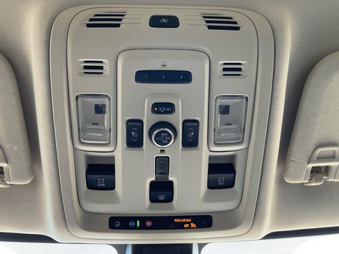 Used 2021 GMC Yukon Denali w/ Denali Ultimate Package AWD/4WD image 20